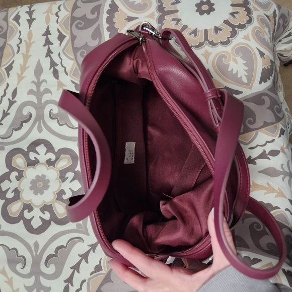 Purse - Picture 2 of 2